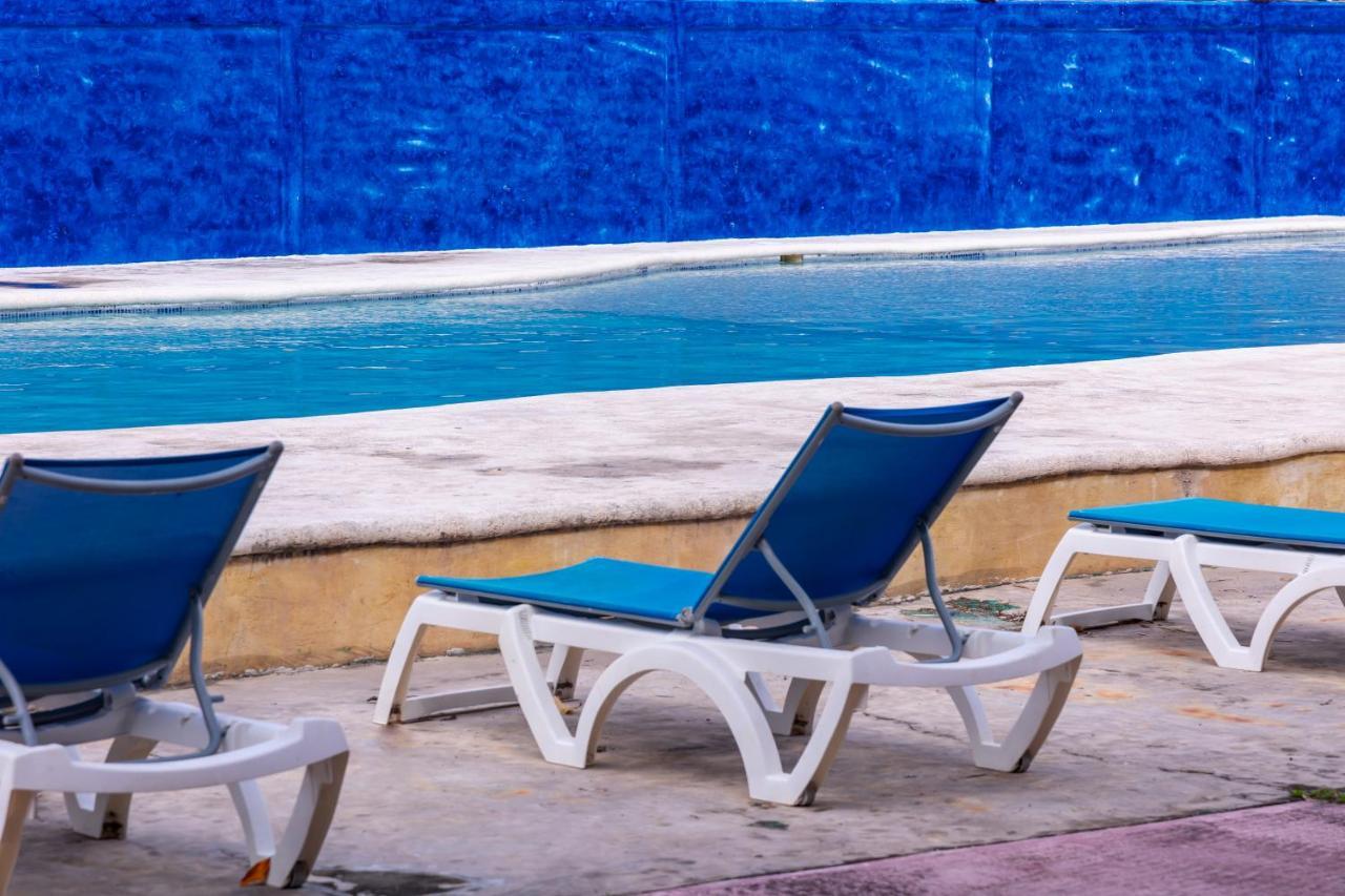 Hotel Bello Caribe Express Cozumel Exteriör bild